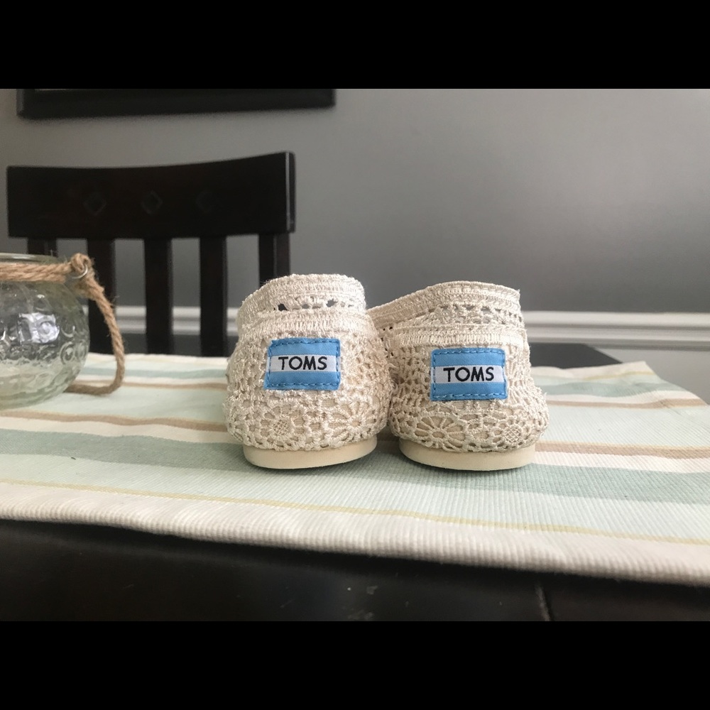 Toms Lace Shoes
